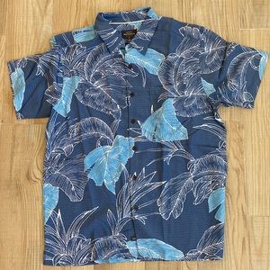 quiksilver waterman‘s comfort fit button-down shirt